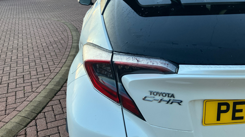 Toyota C-HR 1.8 Hybrid Dynamic 5dr CVT Hybrid Hatchback